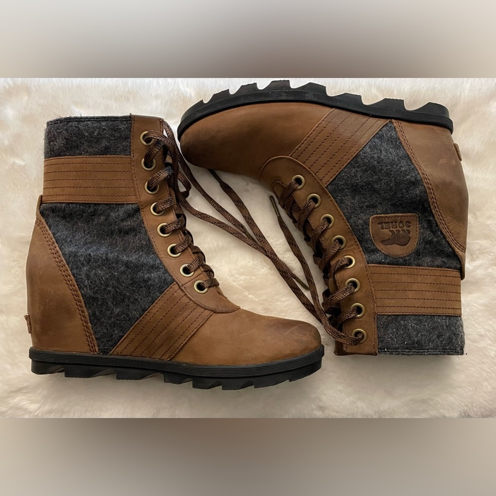 Sorel Joan Of Arctic Wedge Leather Boots
